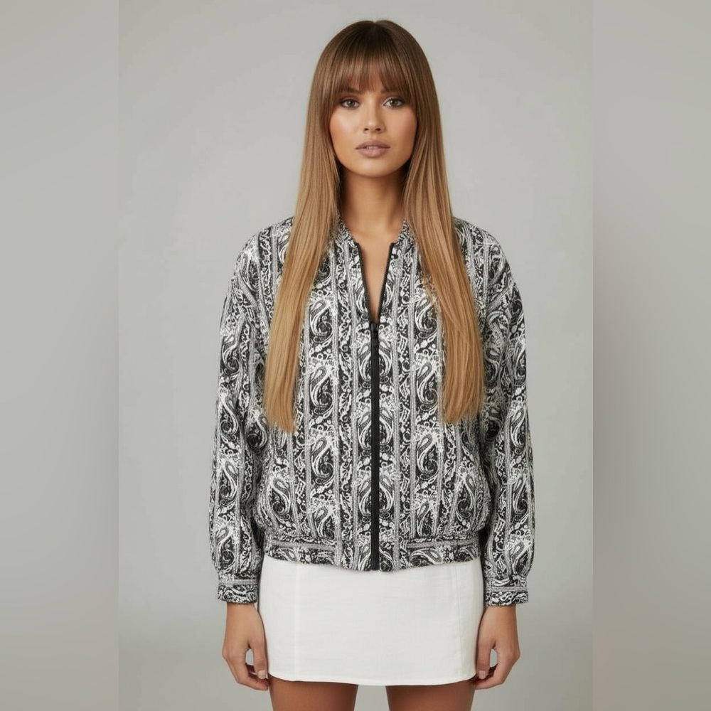 🔸Vintage Paisley Printed bomber jacket